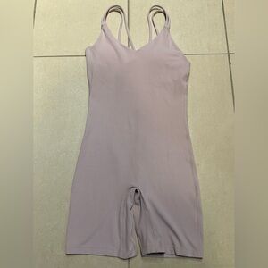 TNA Aritzia - TnAction Bodysuit Romper - Baby rose pink - Size XS